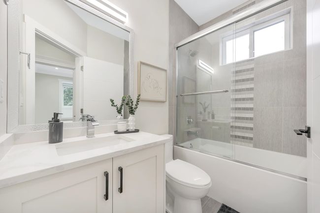 212 Blackman St, House other with 6 bedrooms, 5 bathrooms and 5 parking in New Westminster BC | Image 27