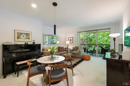 1g-600 Deer Valley Rd, San Rafael, CA, 94903-5517 | Card Image