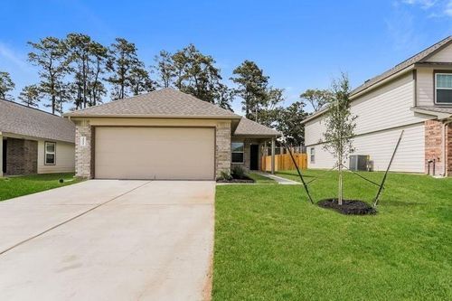 222 Blue Crane St, Huntsville, TX, 77320-2150 | Card Image