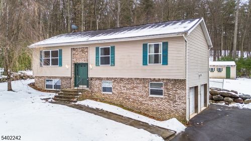 29 Old Mashipacong Rd, Montague, NJ, 07827-3407 | Card Image