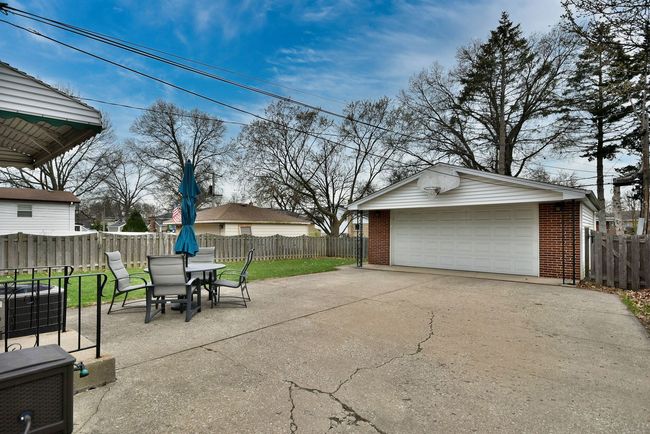 770 S Parkside Ave, House other with 3 bedrooms, 2 bathrooms and 2 parking in Elmhurst IL | Image 30