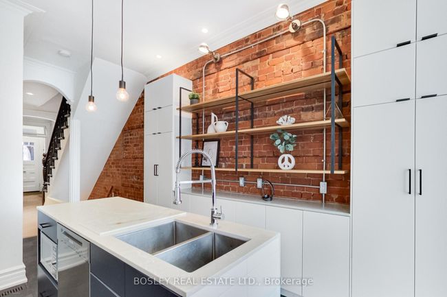 282 Crawford St, House attached with 5 bedrooms, 4 bathrooms and 1 parking in Toronto ON | Image 15