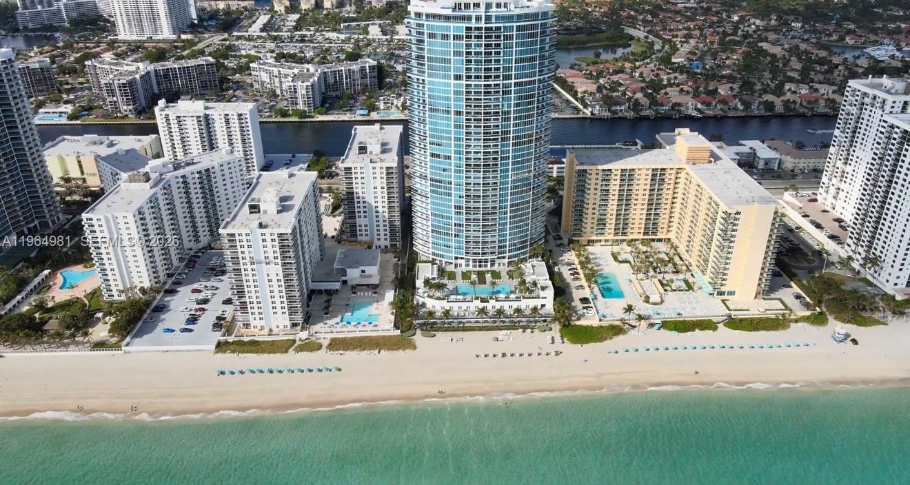 Residential Lease in Hollywood 5