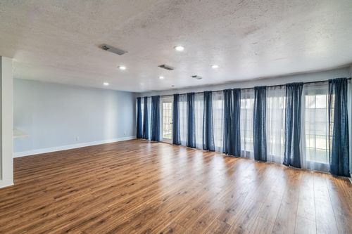 3939 Knollcrest Dr, Montgomery, TX, 77356-5466 | Card Image