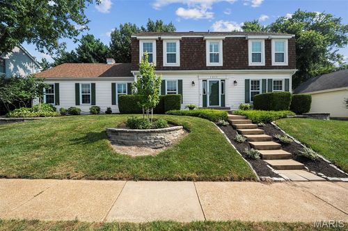 1217 Du Motier Dr, Ballwin, MO, 63011-3612 | Card Image