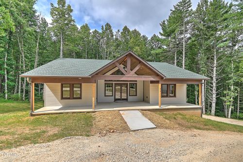 512 Norris Rd, Butler, TN, 37640-7818 | Card Image