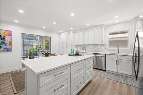 apt-76-1549 Sandpiper St, NAPLES, FL, 34102-1586 | Card Image