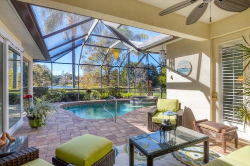 7072 Twin Hills Ter, LAKEWOOD RANCH, FL, 34202-2401 | Card Image