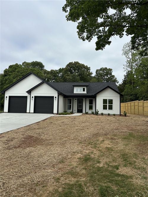 1427 E Calhoun Street, Anderson, SC, 29621 | Card Image