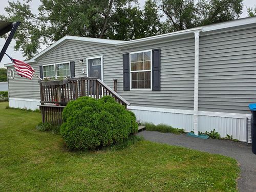 3 Carmel Dr, Plattsburgh, NY, 12901-3602 | Card Image