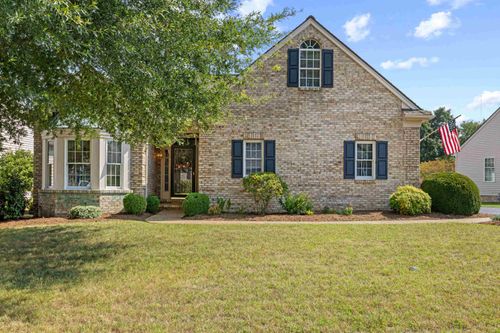 737 Governors Way, Waynesboro, VA, 22980-6100 | Card Image