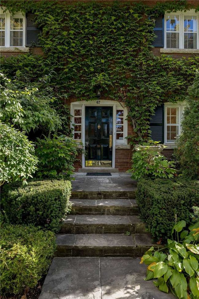 67 Chestnut Park Rd, House other with 5 bedrooms, 5 bathrooms and 4 parking in Toronto ON | Image 5