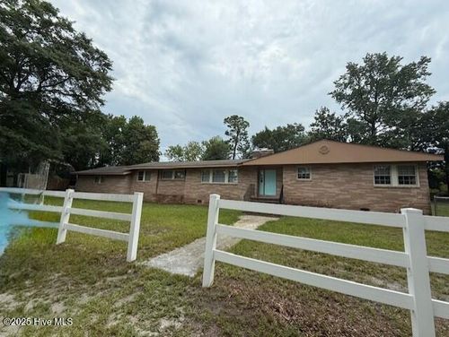 208 E Rainbow Cir, Wilmington, NC, 28403-5262 | Card Image