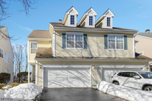 211 Warbler Dr, Wayne, NJ, 07470-8473 | Card Image