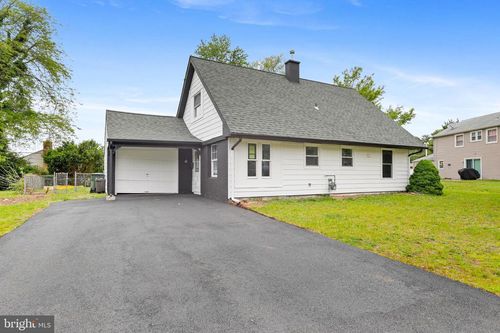 37 Blackwell Ln, Willingboro, NJ, 08046-3906 | Card Image