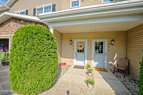 505 Avalon Pl, Cohoes, NY, 12047-1763 | Card Image