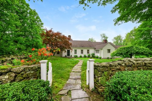 1208 Smith Ridge Road, New Canaan, CT, 06840 | Card Image