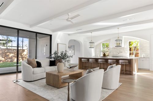 9826 Mixon Dr, Dallas, TX, 75220-1829 | Card Image