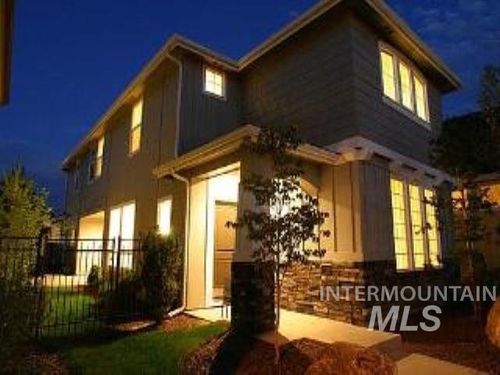 3950 N Quenzer Way, Meridian, ID, 83646-6320 | Card Image