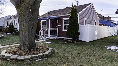 3359 S 20th Street, Milwaukee, WI, 53215 | Card Image