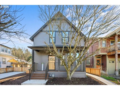 4234 Se Yamhill St, Portland, OR, 97215-2458 | Card Image