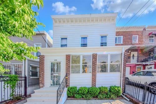 850 E 223rd St, Bronx, NY, 10466-4402 | Card Image
