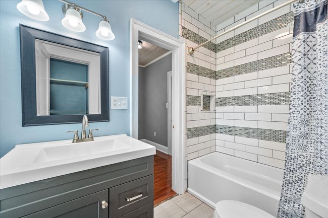 1301 W 2 Nd Ave, House other with 5 bedrooms, 2 bathrooms and null parking in Corsicana TX | Image 9