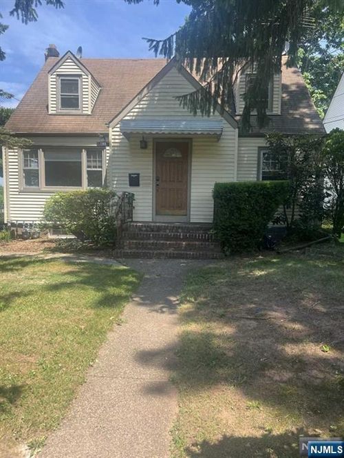 193 Hickory Ave, Bergenfield, NJ, 07621-1842 | Card Image
