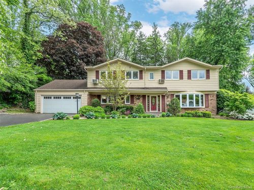149 Chestnut Rd, Manhasset, NY, 11030-1236 | Card Image
