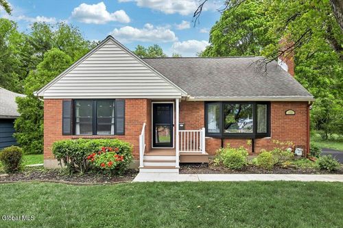 1930 Clifton Park Rd, Niskayuna, NY, 12309-4106 | Card Image