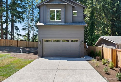 21416 Cypress Way, Lynnwood, WA, 98036-7938 | Card Image