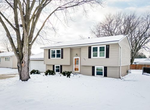 100 Corliss Ave, Elk Run Heights, IA, 50707-1402 | Card Image