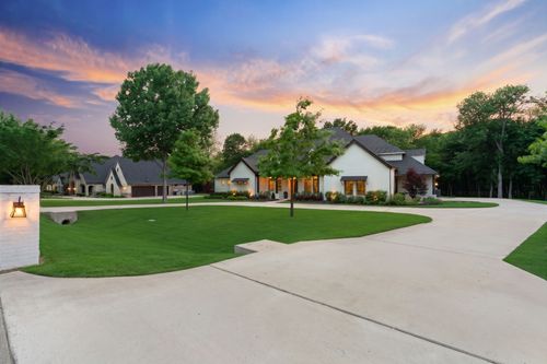 2225 Creek Canyon Ln, Mckinney, TX, 75071-0915 | Card Image