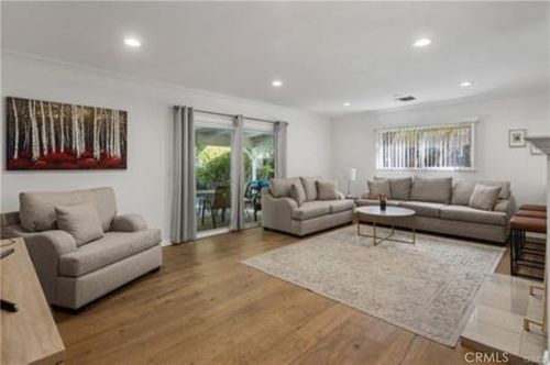 22335 Kittridge St, Canoga Park, CA, 91303-2959 | Card Image