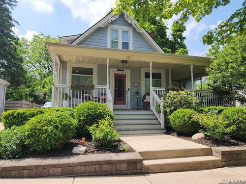 227 West St, Northville, MI, 48167-1438 | Card Image