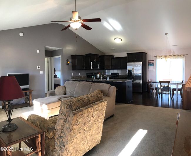 754 Radiant Dr, House other with 2 bedrooms, 2 bathrooms and 2 parking in Jacksonville NC | Image 5