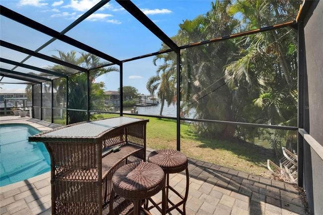 6530 Manila Palm Way, House other with 4 bedrooms, 2 bathrooms and null parking in APOLLO BEACH FL | Image 47
