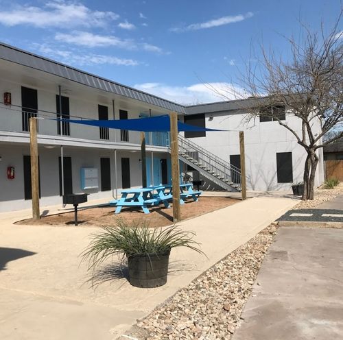 apt-105-7304 Twin Crest Dr, Austin, TX, 78752-2533 | Card Image