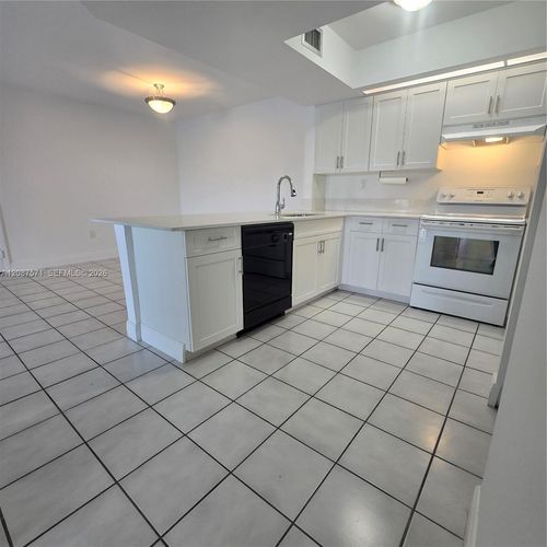 308-8600 Sw 212th St, Cutler Bay, FL, 33189-3338 | Card Image