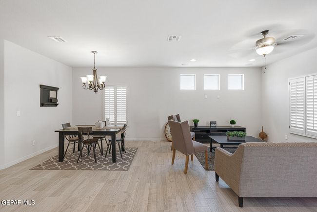 12801 Woolstone-16 | Image 18