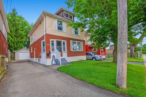 5371 Huron St, Niagara Falls, ON, L2E2K5 | Card Image