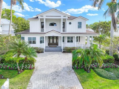 160 3rd St, NAPLES, FL, 34102-5913 | Card Image