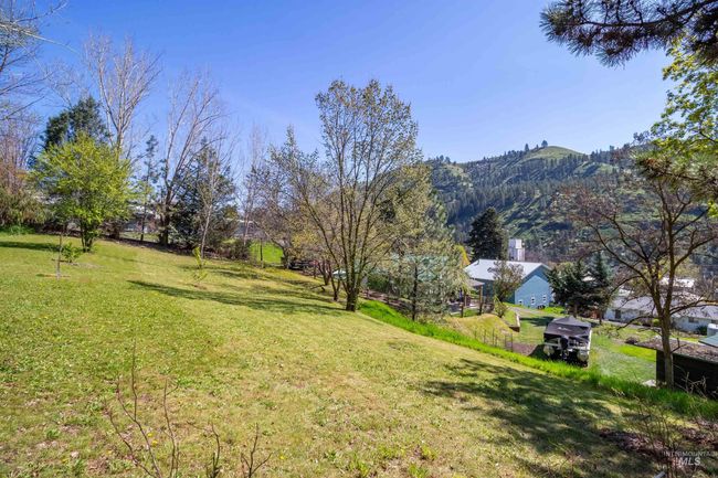 305 3 Rd St, House other with 2 bedrooms, 2 bathrooms and null parking in Juliaetta ID | Image 45