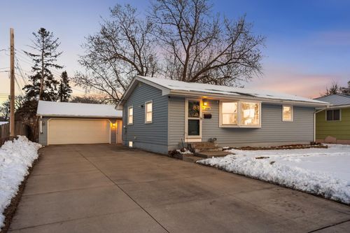 5558 Vera Cruz Ave N, Crystal, MN, 55429-3125 | Card Image