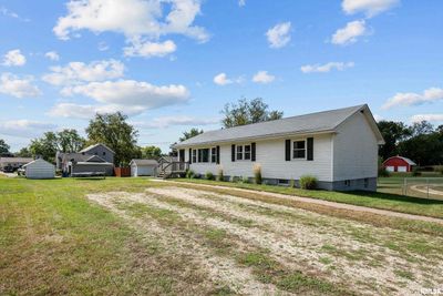 1439 S Washington Boulevard, House other with 3 bedrooms, 1 bathrooms and null parking in Camanche IA | Image 2