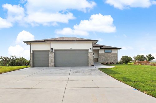 946 N Main St, Goddard, KS, 67052 | Card Image