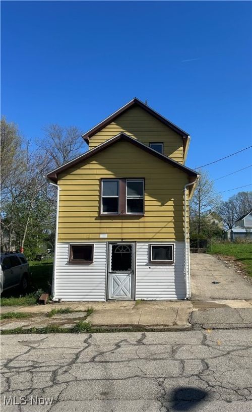 16 Tremble Ave, Campbell, OH, 44405-1630 | Card Image