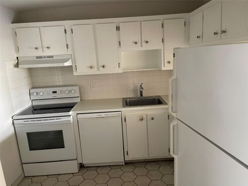 205-1005 Country Club Dr, Margate, FL, 33063-3200 | Card Image