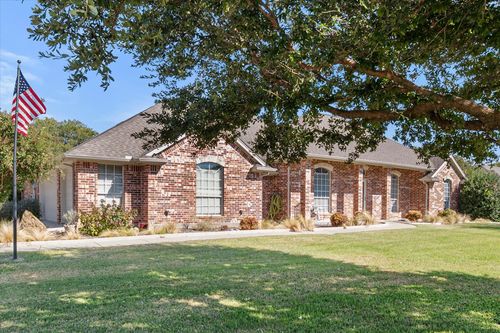 1825 Meadow Springs Dr, Haslet, TX, 76052-2870 | Card Image