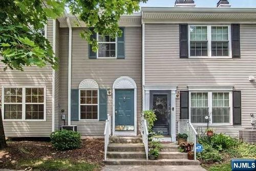 2402 Richard Ct, Mahwah, NJ, 07430-3855 | Card Image